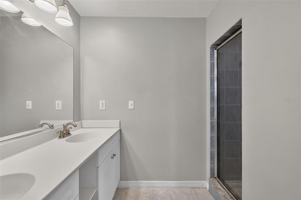 En Venta: $249,900 (3 camas, 2 baños, 1498 Pies cuadrados)