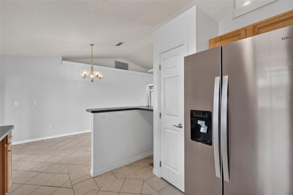 En Venta: $249,900 (3 camas, 2 baños, 1498 Pies cuadrados)