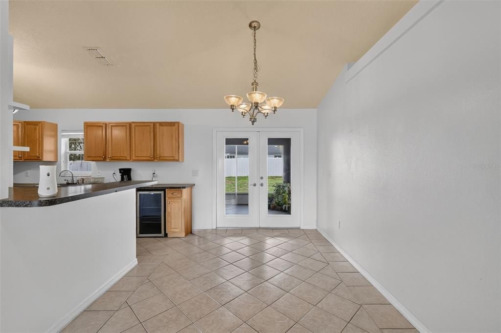 En Venta: $249,900 (3 camas, 2 baños, 1498 Pies cuadrados)