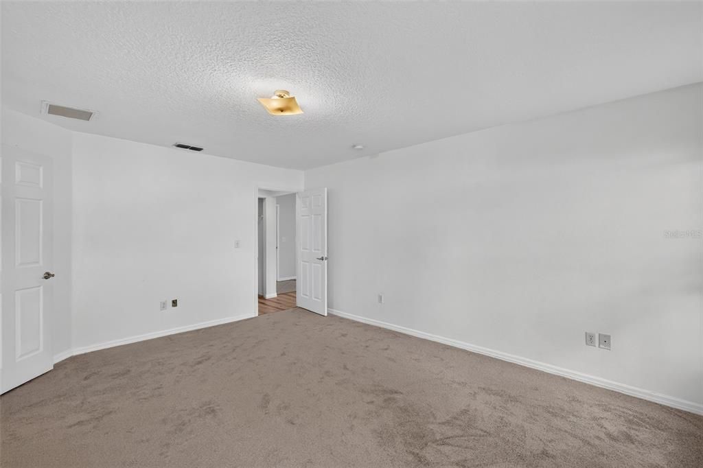 En Venta: $249,900 (3 camas, 2 baños, 1498 Pies cuadrados)