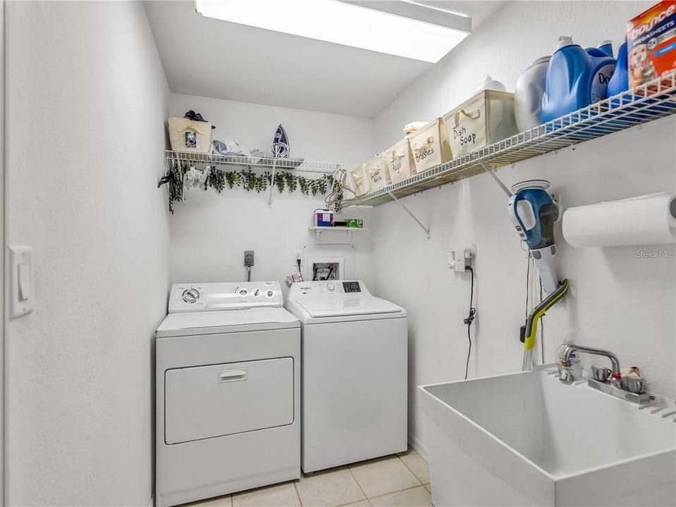 For Sale: $399,000 (3 beds, 2 baths, 2137 Square Feet)