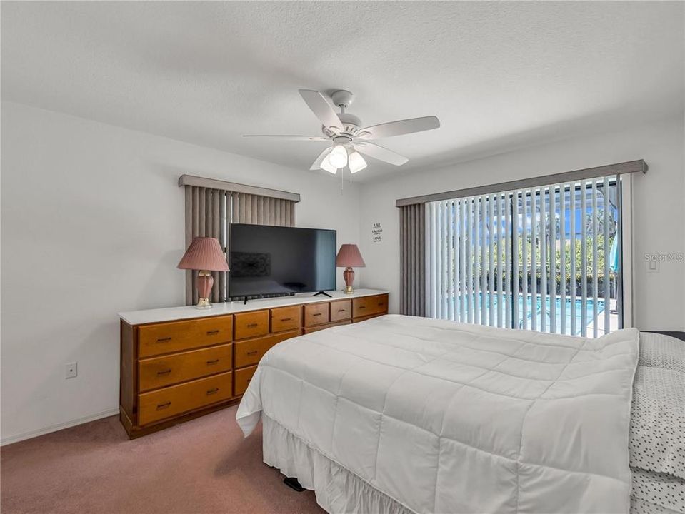 For Sale: $399,000 (3 beds, 2 baths, 2137 Square Feet)