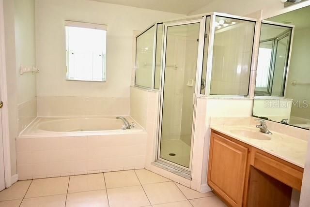 На продажу: $369,900 (5 спален, 3 ванн, 2530 Квадратных фут)
