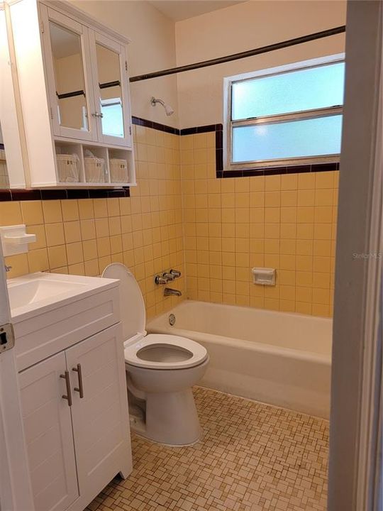 For Sale: $525,000 (6 beds, 0 baths, 2529 Square Feet)