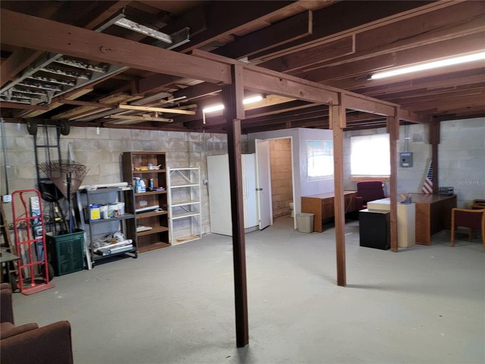For Sale: $525,000 (6 beds, 0 baths, 2529 Square Feet)
