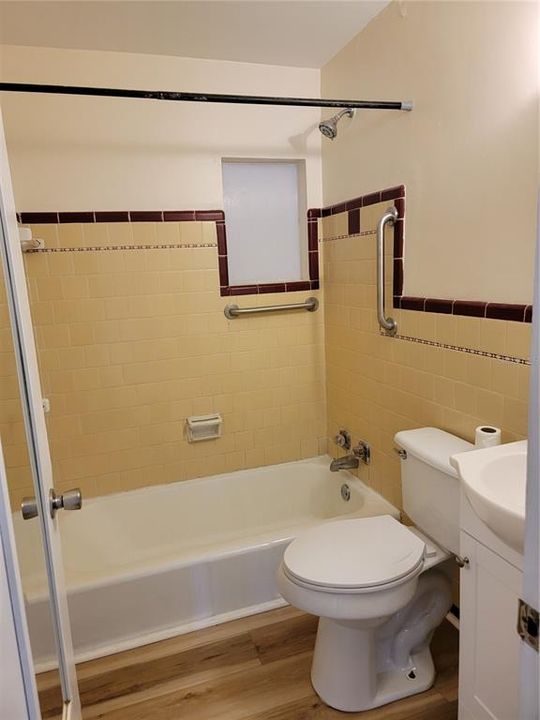 For Sale: $525,000 (6 beds, 0 baths, 2529 Square Feet)