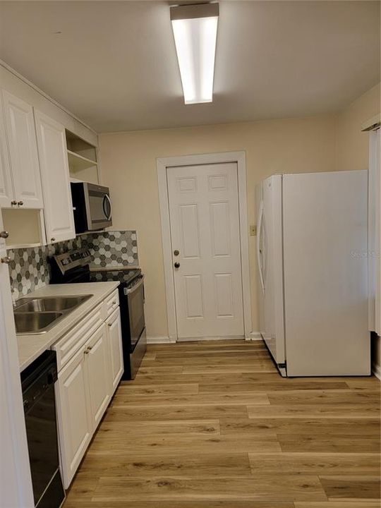 For Sale: $525,000 (6 beds, 0 baths, 2529 Square Feet)
