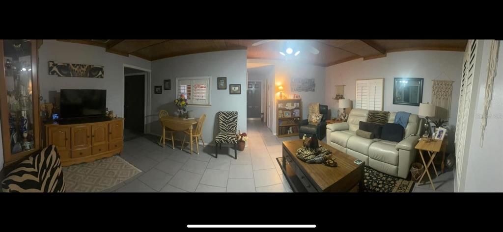 В аренду: $1,900 (2 спален, 1 ванн, 805 Квадратных фут)