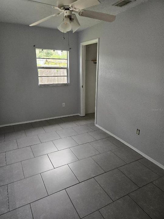 For Rent: $1,900 (2 beds, 1 baths, 805 Square Feet)