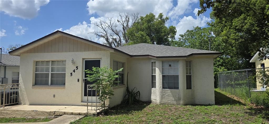 En Venta: $325,000 (3 camas, 2 baños, 1950 Pies cuadrados)
