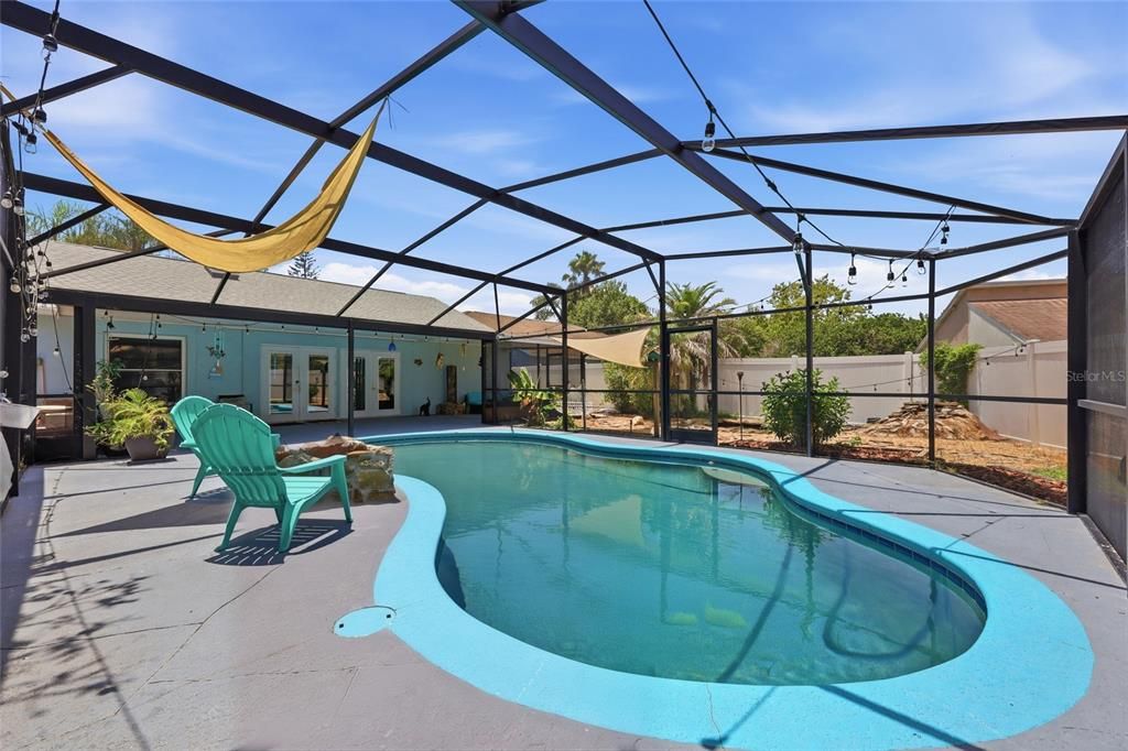 For Sale: $410,000 (2 beds, 2 baths, 1152 Square Feet)