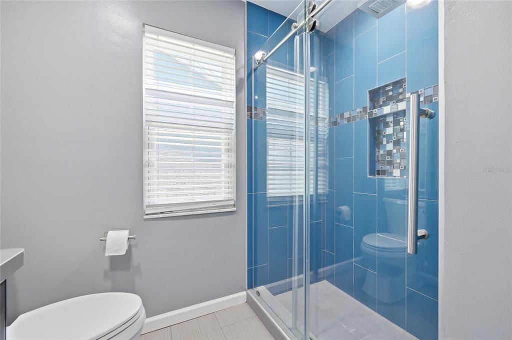 For Sale: $410,000 (2 beds, 2 baths, 1152 Square Feet)