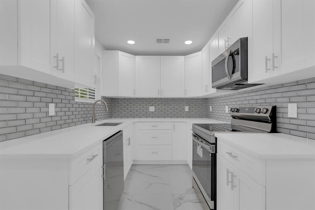 En Venta: $380,000 (2 camas, 2 baños, 1445 Pies cuadrados)
