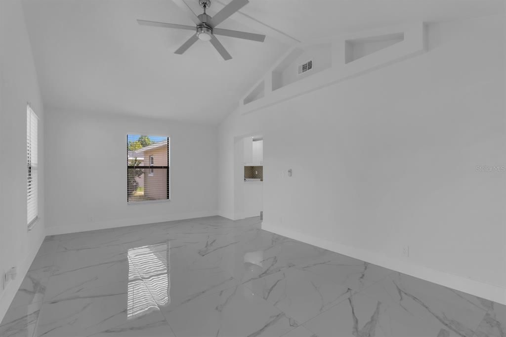 En Venta: $380,000 (2 camas, 2 baños, 1445 Pies cuadrados)
