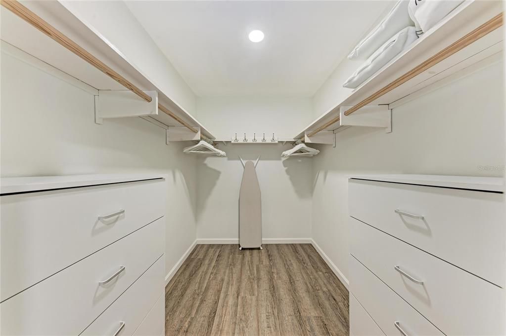 На продажу: $499,900 (3 спален, 2 ванн, 2099 Квадратных фут)