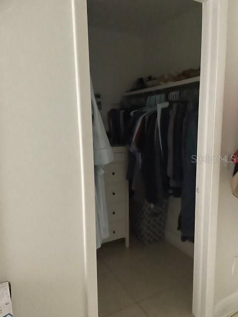 В аренду: $1,300 (2 спален, 1 ванн, 960 Квадратных фут)