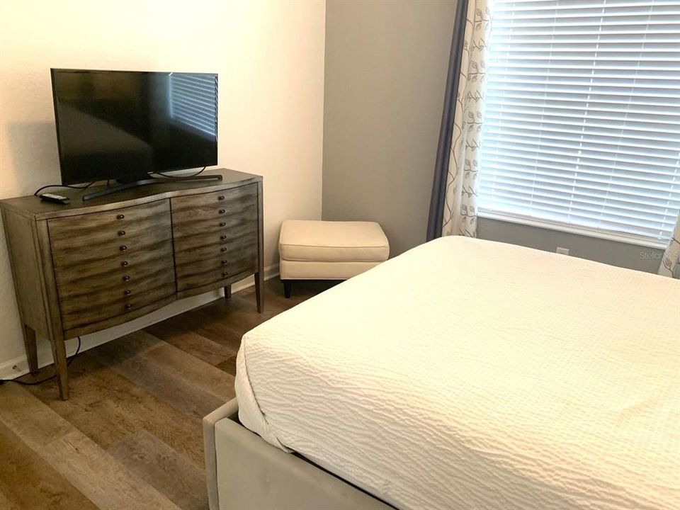 For Rent: $3,500 (2 beds, 2 baths, 2097 Square Feet)