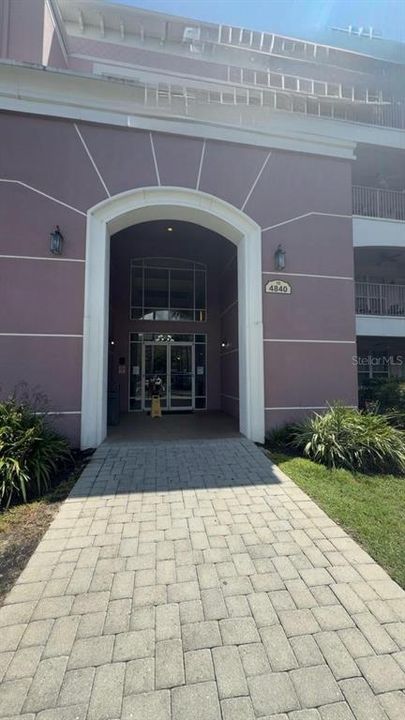 For Rent: $3,500 (2 beds, 2 baths, 2097 Square Feet)