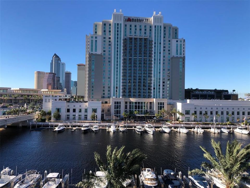 For Rent: $4,000 (2 beds, 2 baths, 1168 Square Feet)