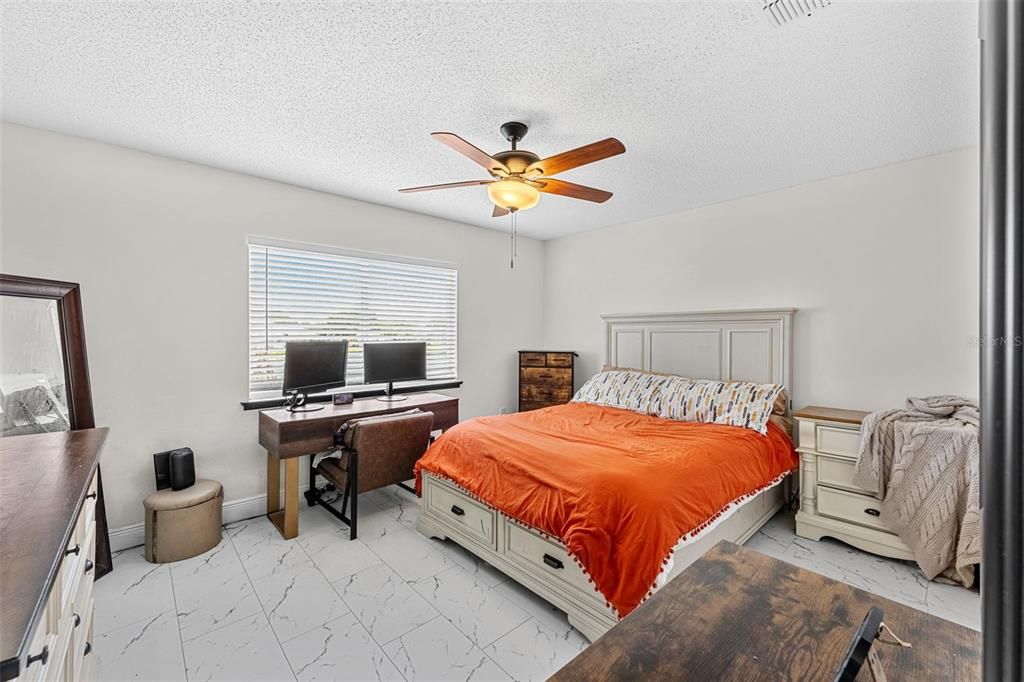 For Sale: $375,000 (4 beds, 2 baths, 2081 Square Feet)