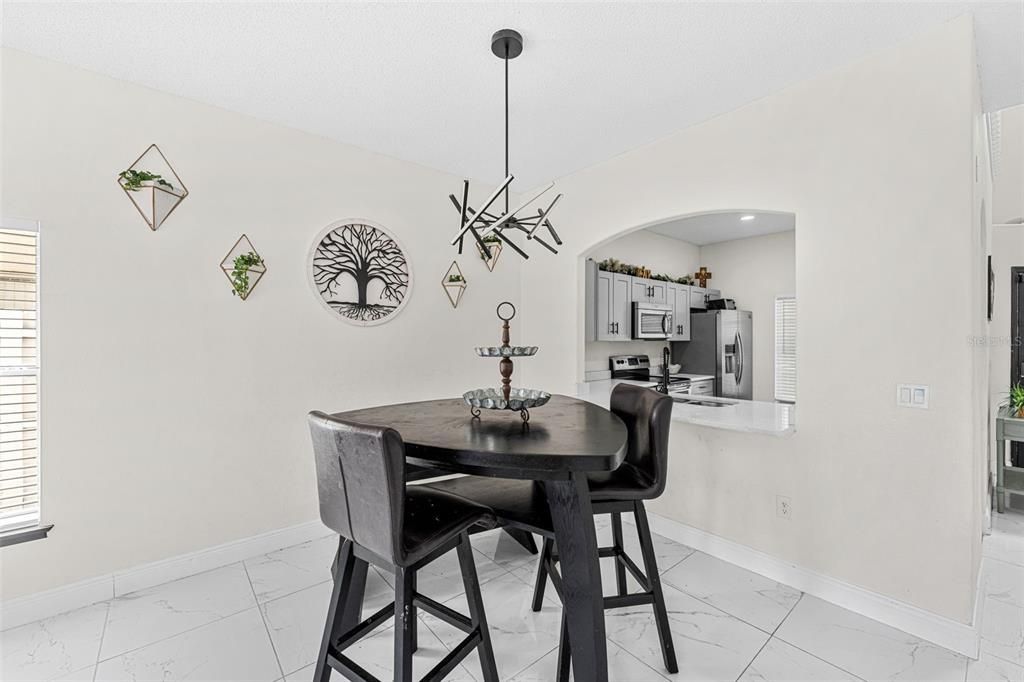 For Sale: $375,000 (4 beds, 2 baths, 2081 Square Feet)
