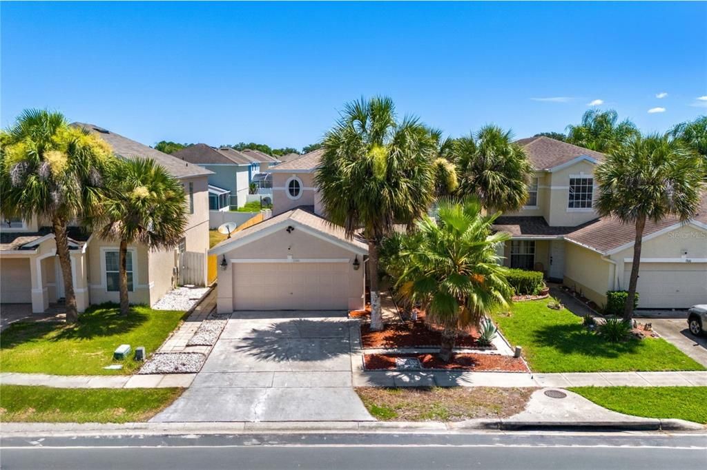 For Sale: $375,000 (4 beds, 2 baths, 2081 Square Feet)