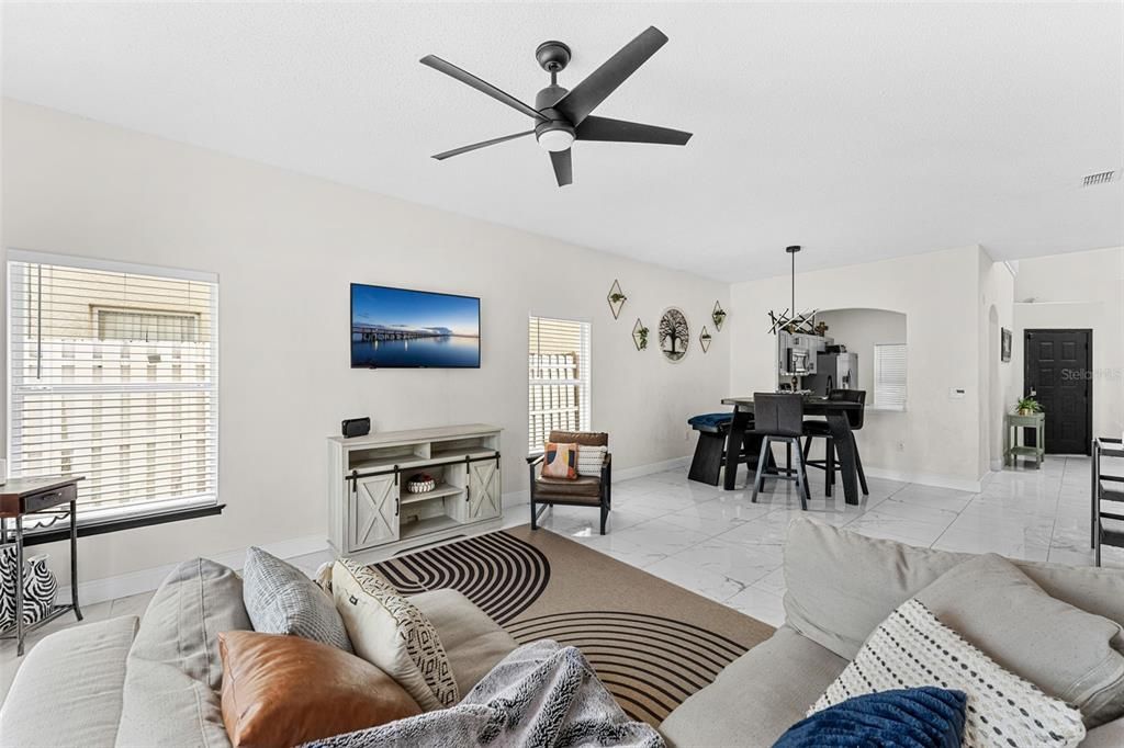 For Sale: $375,000 (4 beds, 2 baths, 2081 Square Feet)