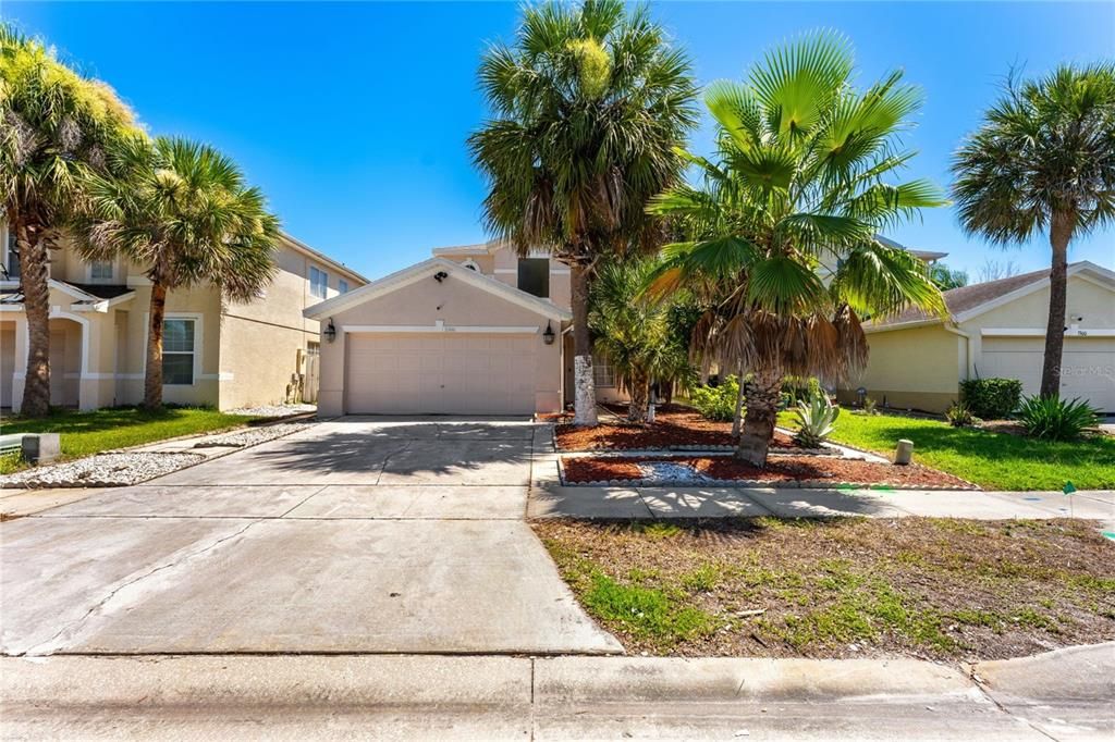 For Sale: $375,000 (4 beds, 2 baths, 2081 Square Feet)