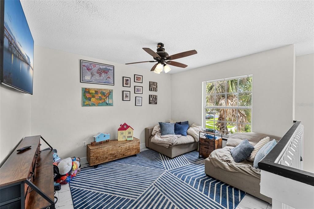 For Sale: $375,000 (4 beds, 2 baths, 2081 Square Feet)