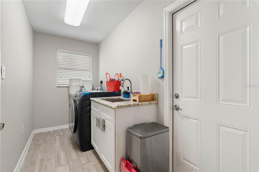 En Venta: $469,000 (3 camas, 2 baños, 1448 Pies cuadrados)