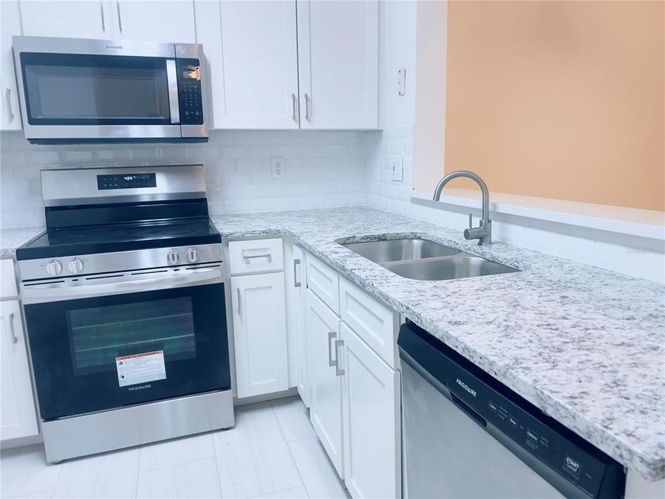 В аренду: $2,200 (3 спален, 2 ванн, 1134 Квадратных фут)