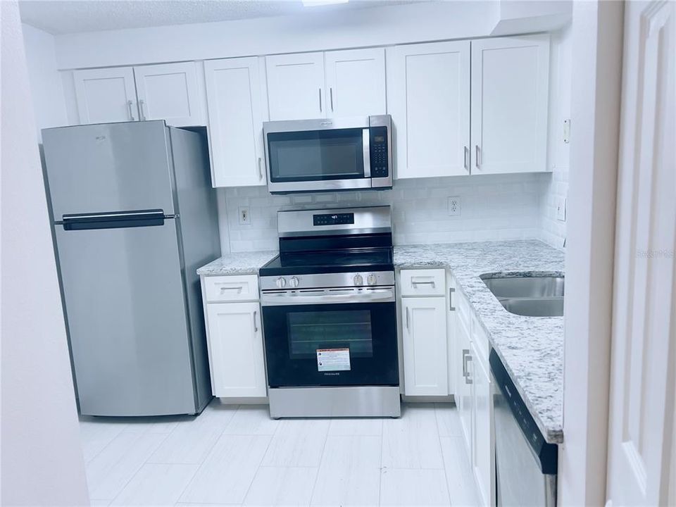 В аренду: $2,200 (3 спален, 2 ванн, 1134 Квадратных фут)