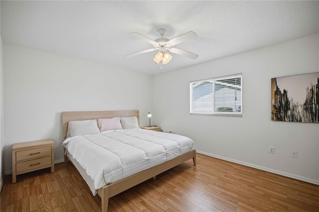 En Venta: $239,900 (2 camas, 2 baños, 1248 Pies cuadrados)