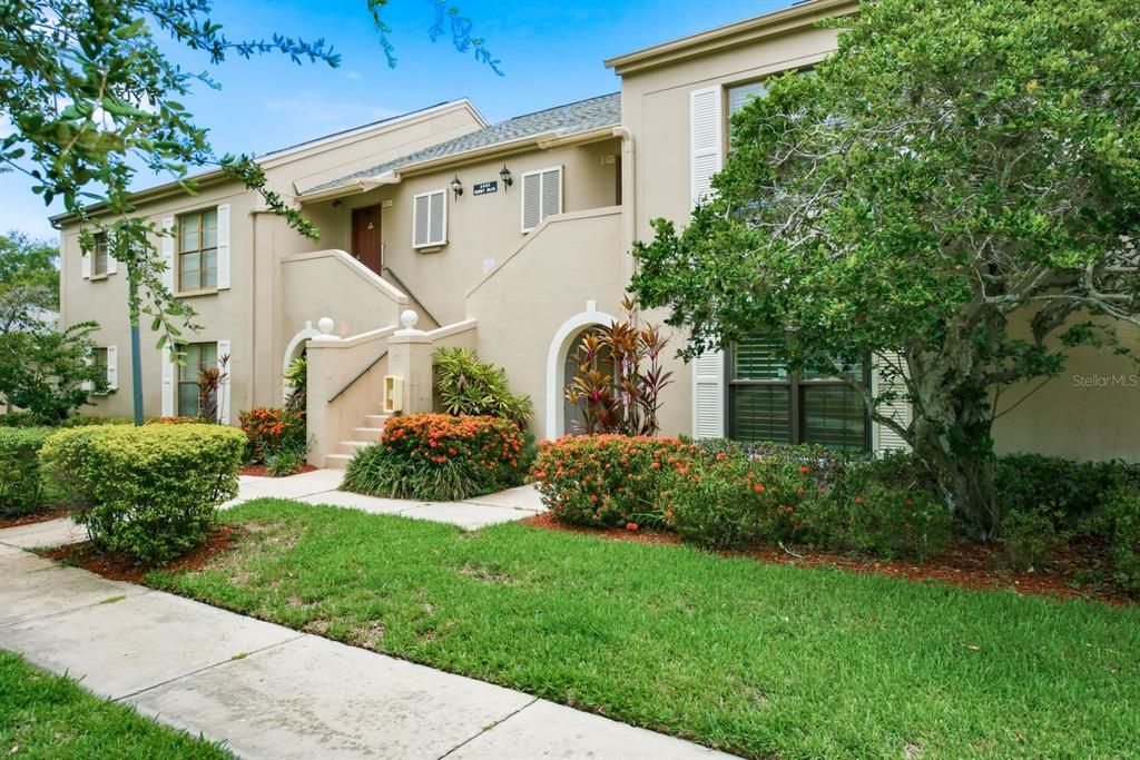 For Rent: $2,100 (2 beds, 2 baths, 1210 Square Feet)
