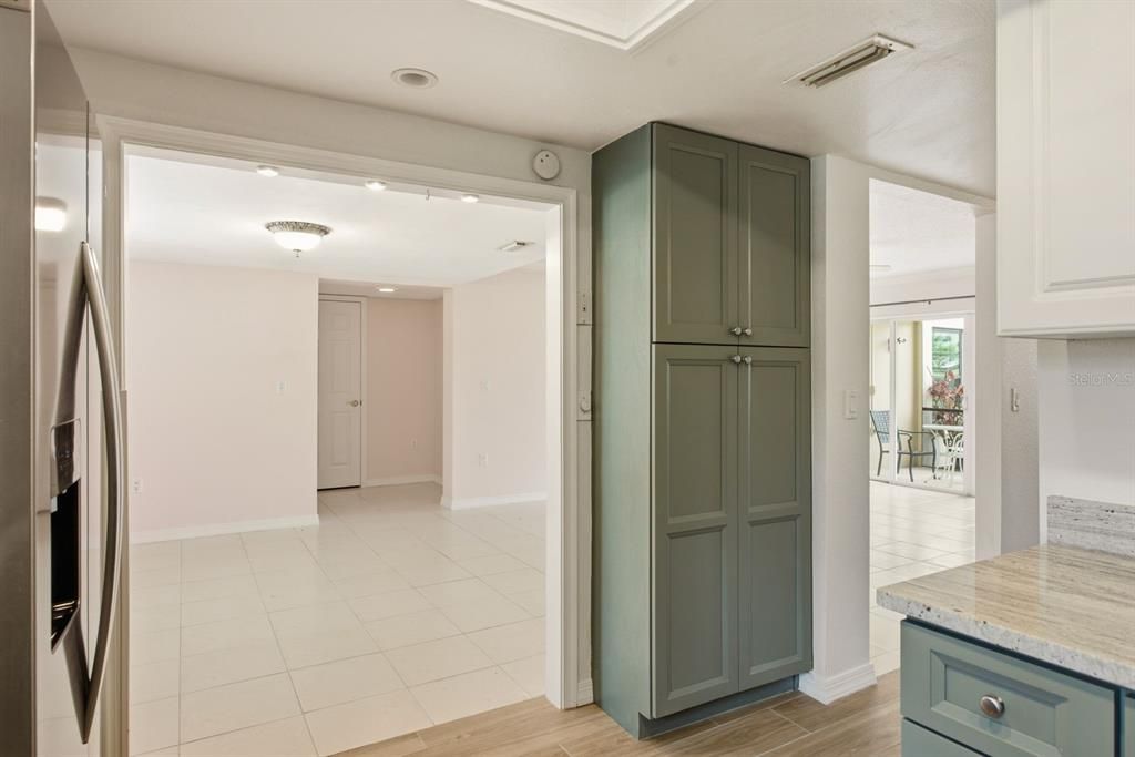 For Rent: $2,100 (2 beds, 2 baths, 1210 Square Feet)