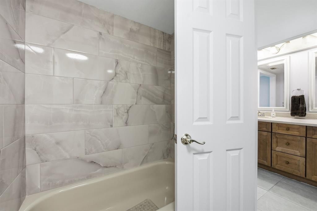 For Rent: $2,100 (2 beds, 2 baths, 1210 Square Feet)