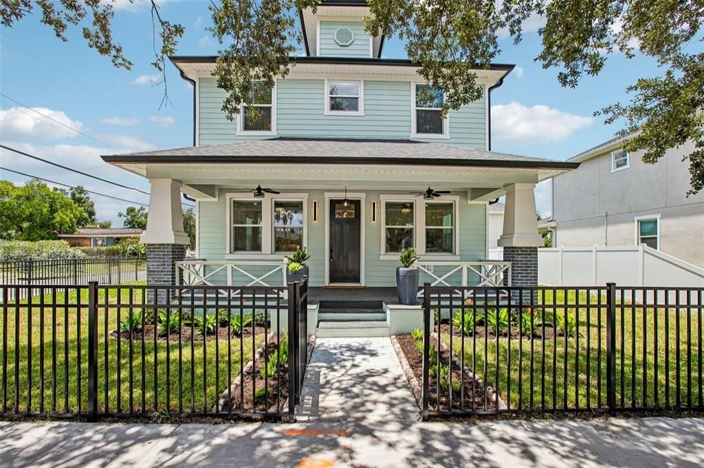 En Venta: $900,000 (5 camas, 4 baños, 2400 Pies cuadrados)