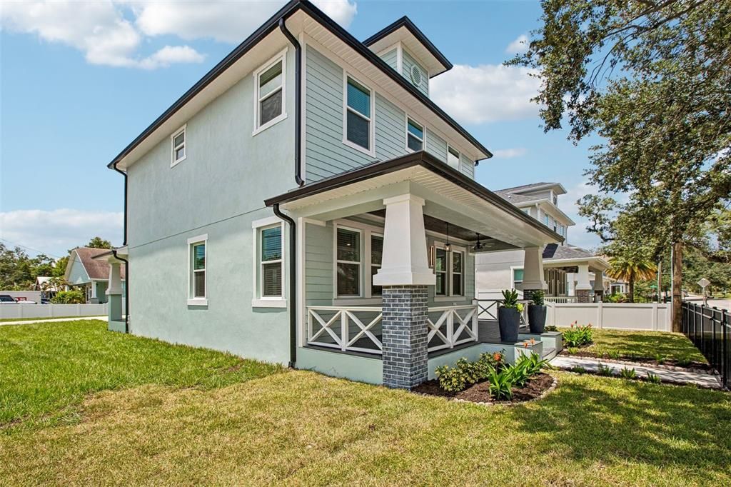 En Venta: $900,000 (5 camas, 4 baños, 2400 Pies cuadrados)