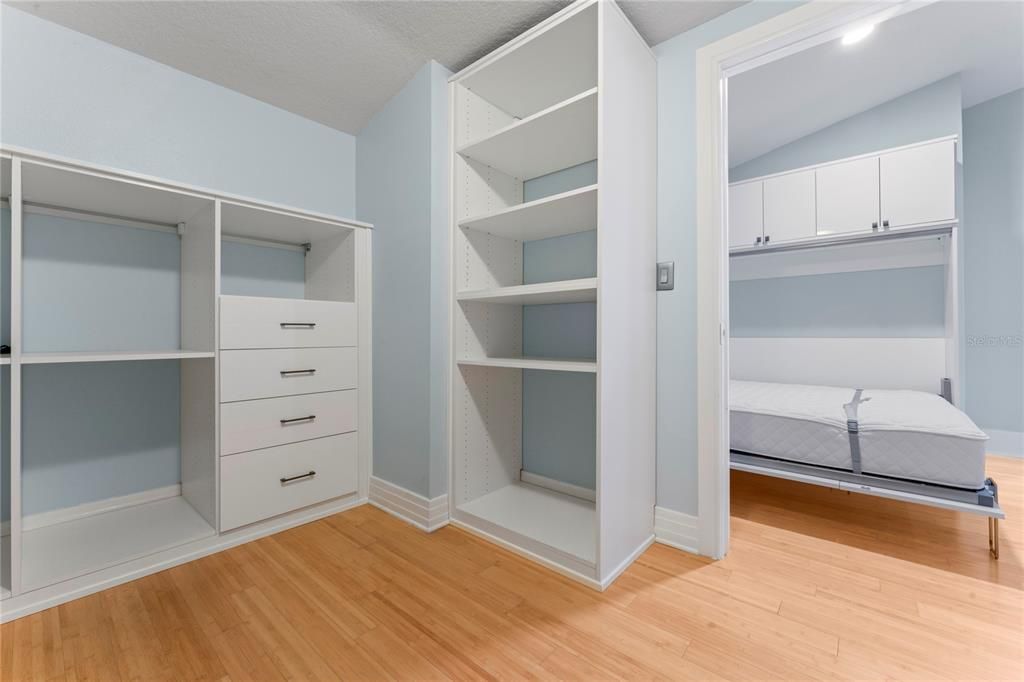For Rent: $6,000 (4 beds, 3 baths, 2501 Square Feet)
