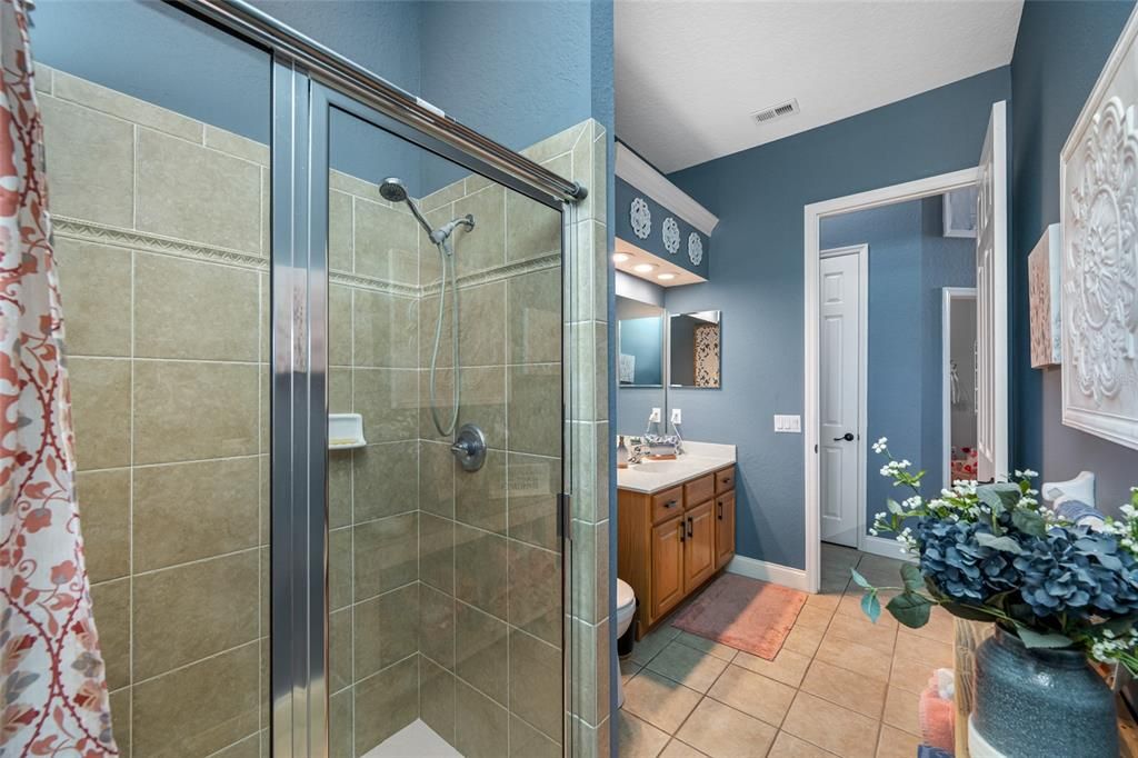 For Sale: $600,000 (4 beds, 3 baths, 3065 Square Feet)