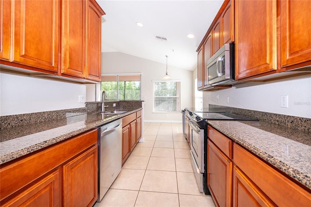 En Venta: $229,000 (2 camas, 2 baños, 1826 Pies cuadrados)