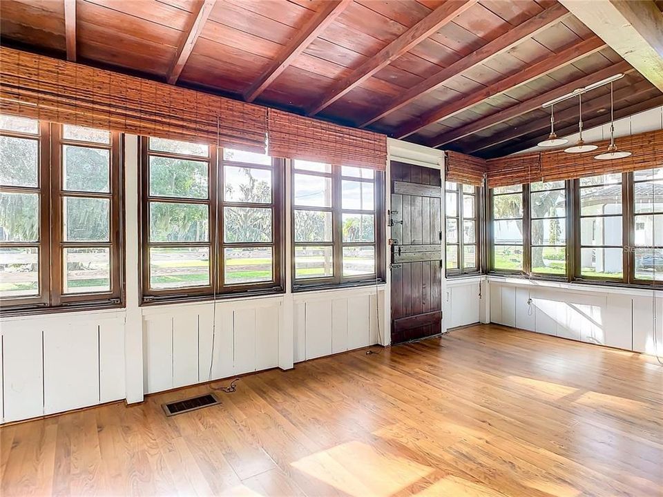 На продажу: $319,000 (2 спален, 2 ванн, 1505 Квадратных фут)