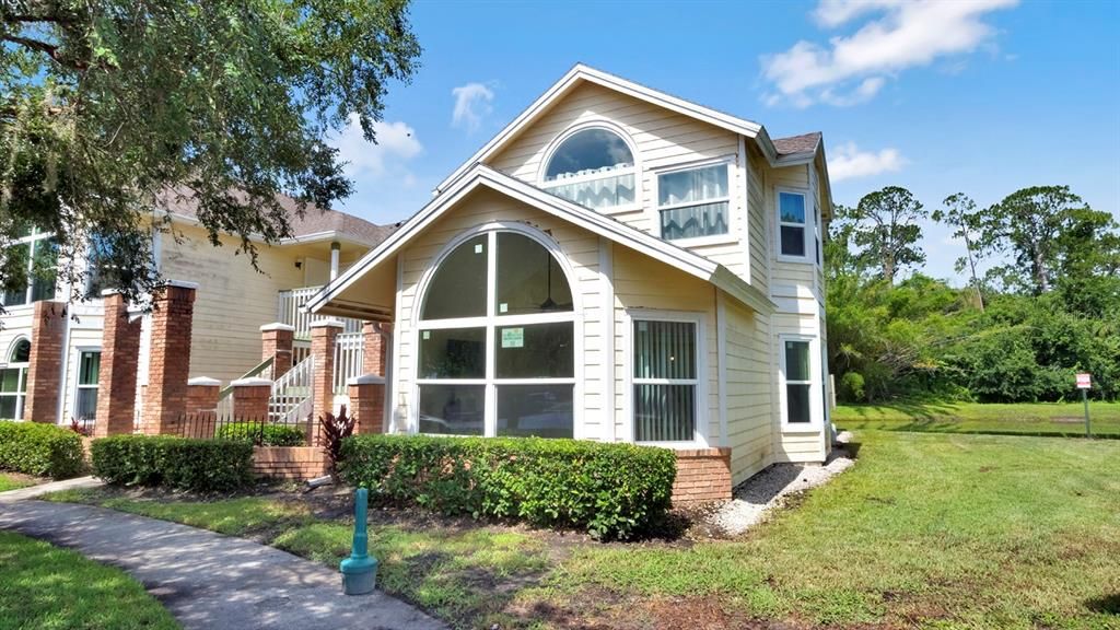 Active With Contract: $218,900 (3 beds, 2 baths, 1220 Square Feet)