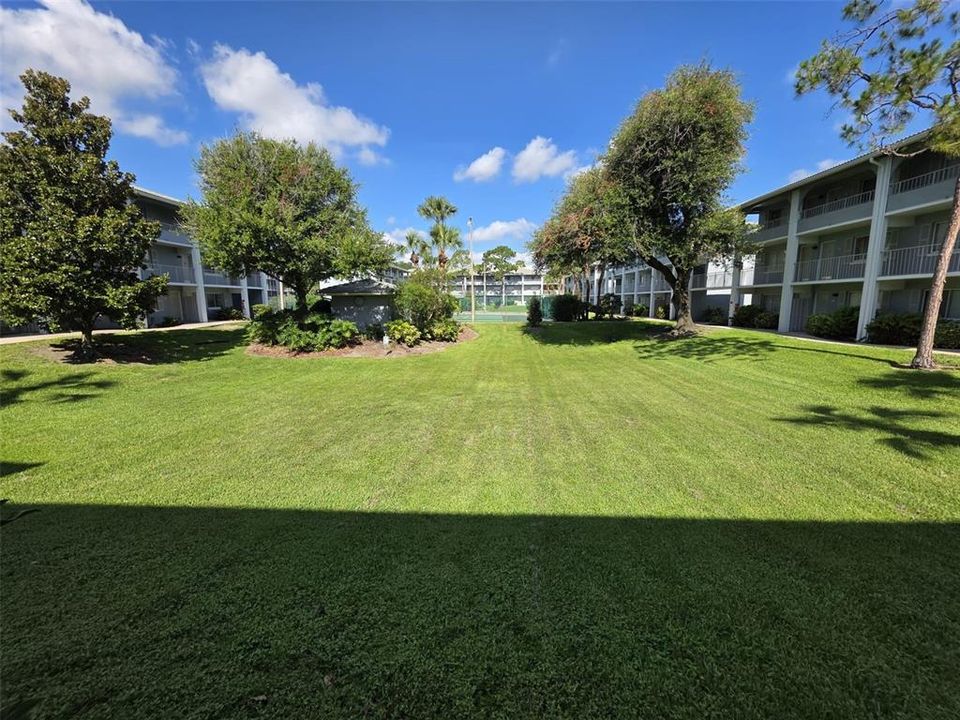 For Rent: $1,100 (1 beds, 1 baths, 496 Square Feet)