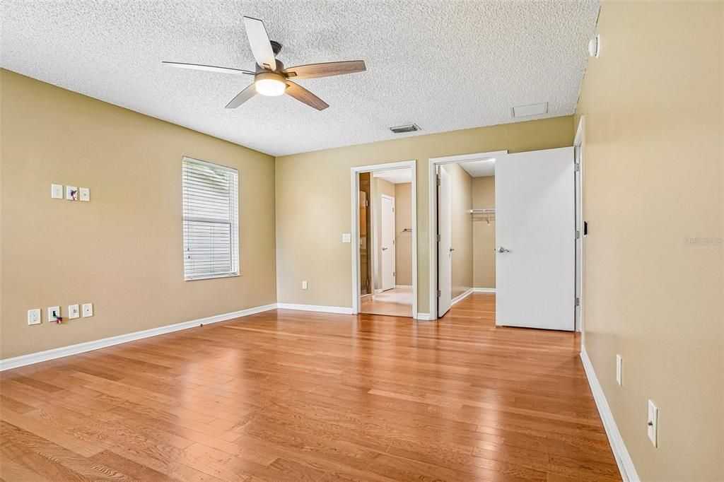 En Venta: $349,000 (4 camas, 2 baños, 1754 Pies cuadrados)