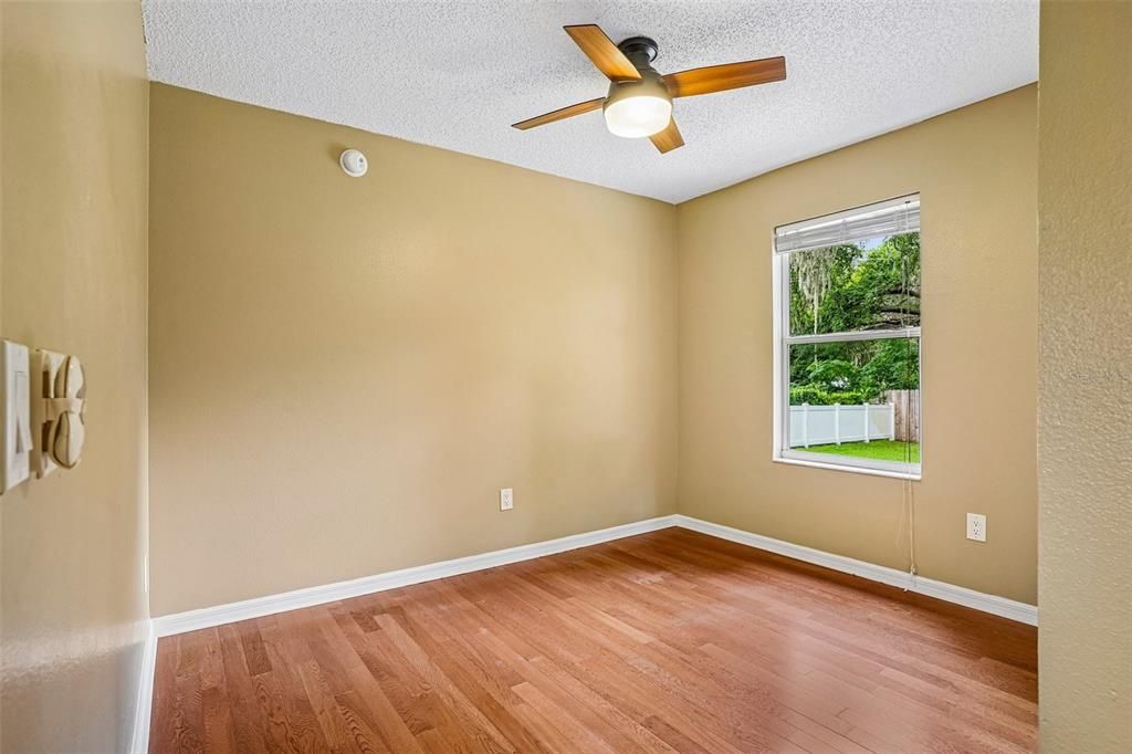 En Venta: $349,000 (4 camas, 2 baños, 1754 Pies cuadrados)
