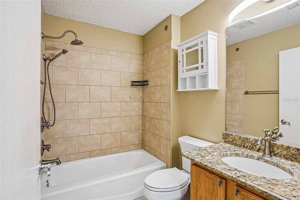En Venta: $349,000 (4 camas, 2 baños, 1754 Pies cuadrados)