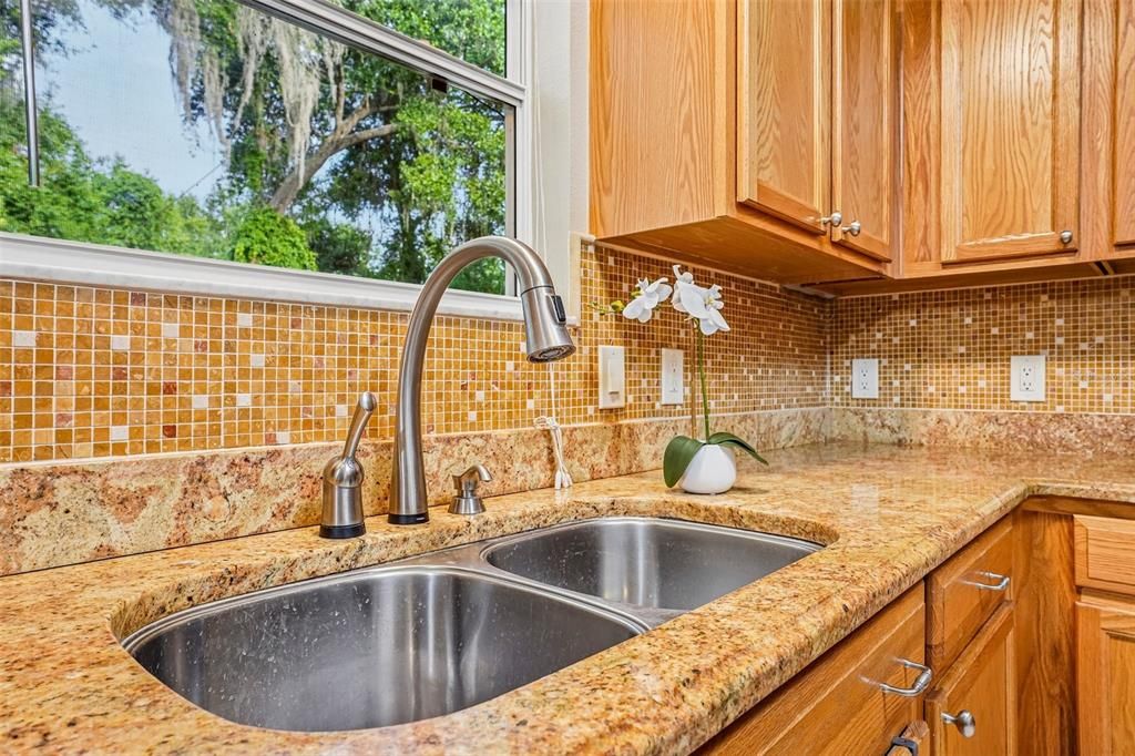 En Venta: $349,000 (4 camas, 2 baños, 1754 Pies cuadrados)