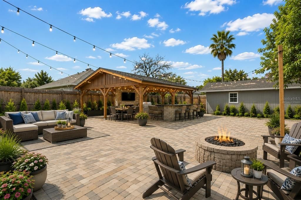 For Sale: $220,000 (3 beds, 1 baths, 748 Square Feet)