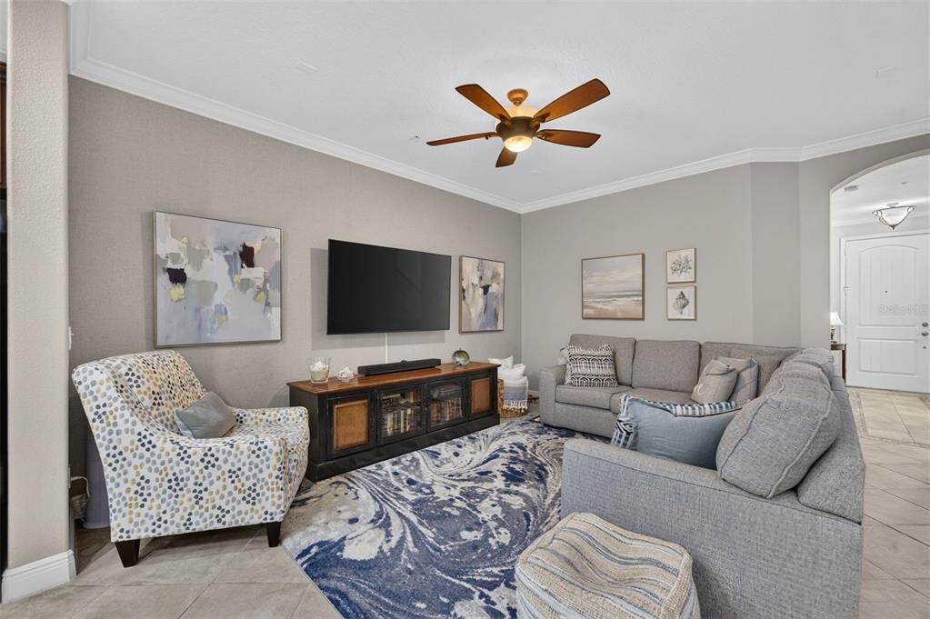 合同活跃: $425,000 (3 贝兹, 2 浴室, 1751 平方英尺)